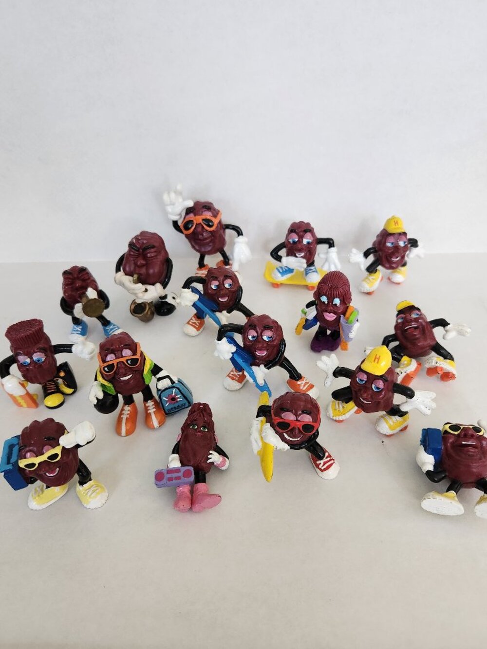 Vintage California Raisins Figures LOT of 16 Musical Sports 1987-88 PVC Retro T1